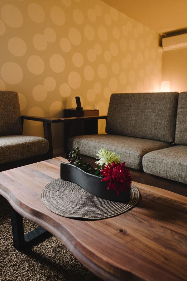 Aparthotel Grand Base Karatsu Ekiminami Zewnętrze zdjęcie